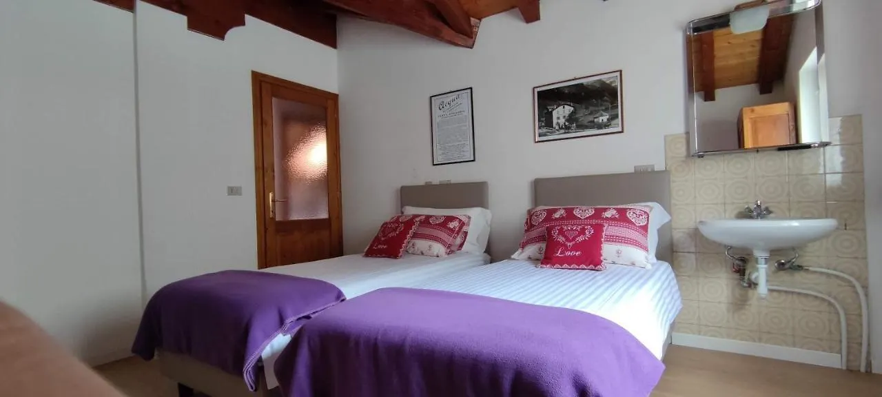 Gavia Cottage Ponte Di Legno Italia